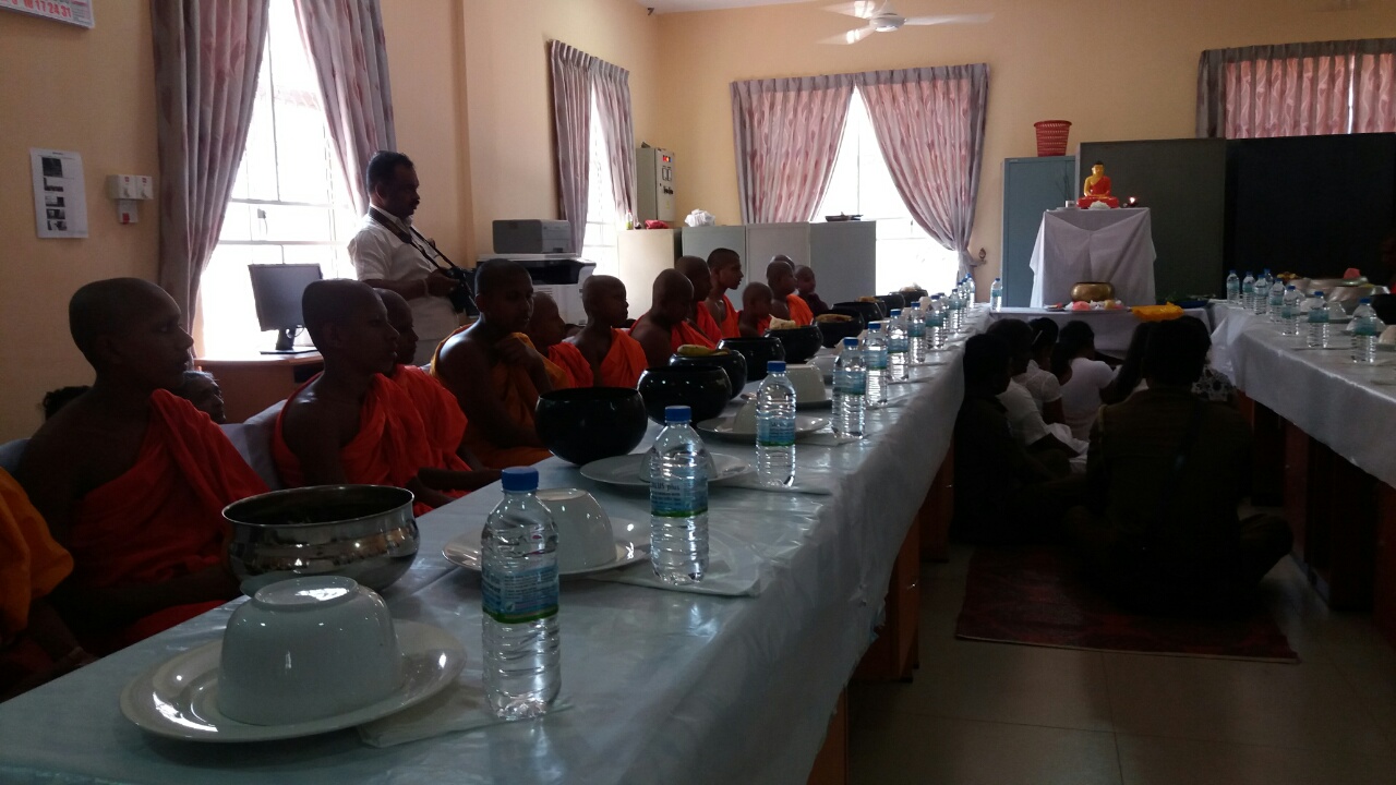 Thripitakabhivandana 2